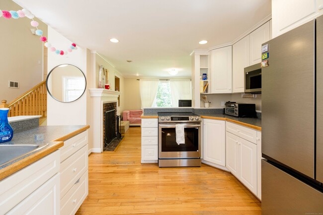 Photo - 16 Lynwood Rd