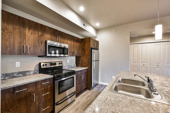 Photo - 2802 Kansas Drive