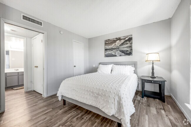 1 BR, 1 BA - 411SF - Bedroom