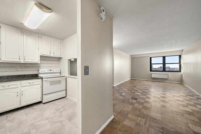 Photo - 7855 BLVD E Condo Unit 17K