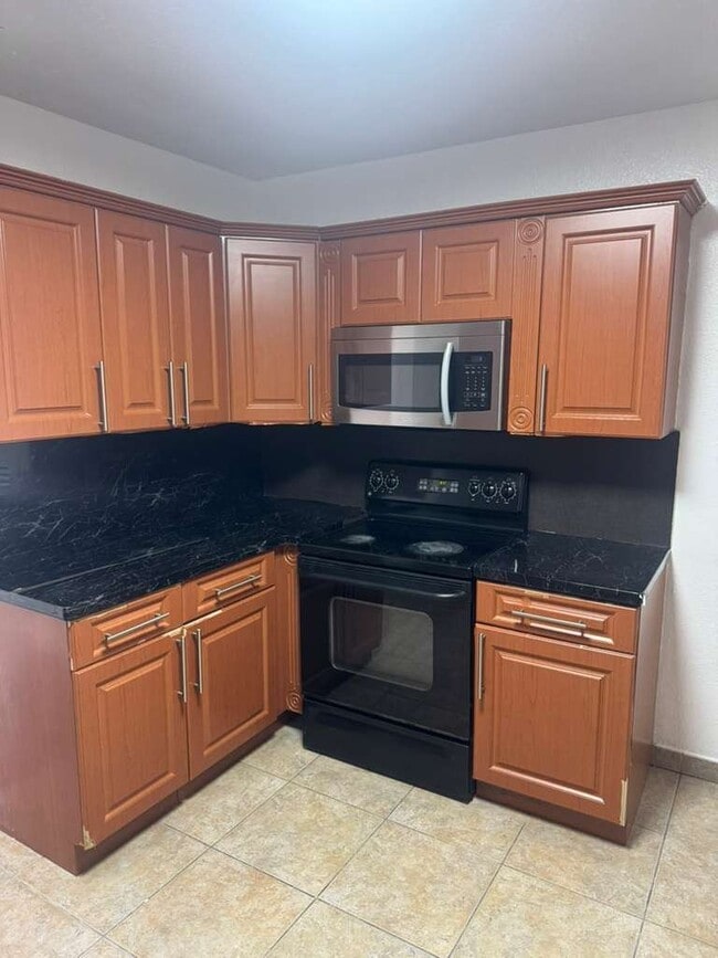 Photo - 35 W 61st St Unit 1