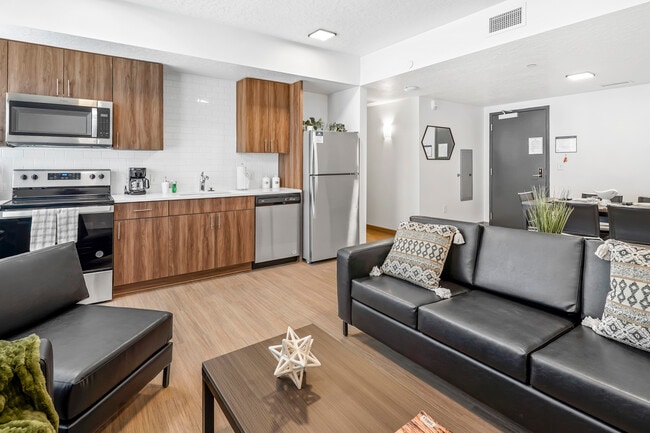 Sala de estar - Slopeside Village Apartments and Townhomes