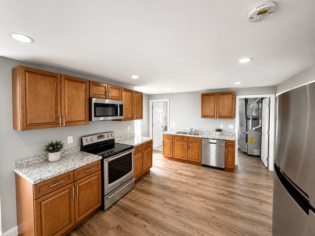 618 McKinstry Ave Unit 2nd Floor