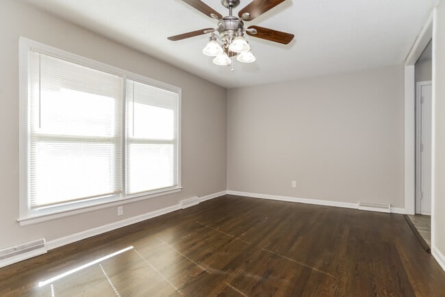 Photo - 13144 Ashland Ave