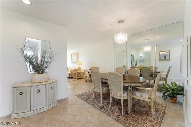 Building Photo - 315 St Andrews Blvd Unit B32