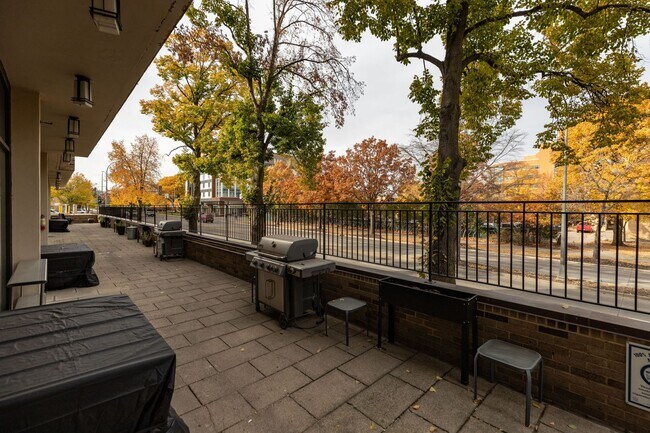 Photo - FALL RENT SAVINGS! Unbeatable Views, Ample...