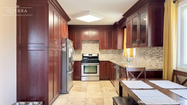 Photo - 133 Marchington Cir