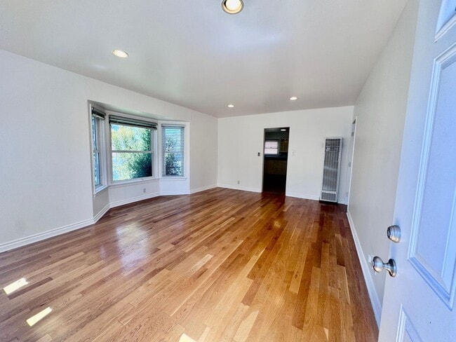 2458 Ocean Park Blvd Unit 2458 Ocean Park Blvd