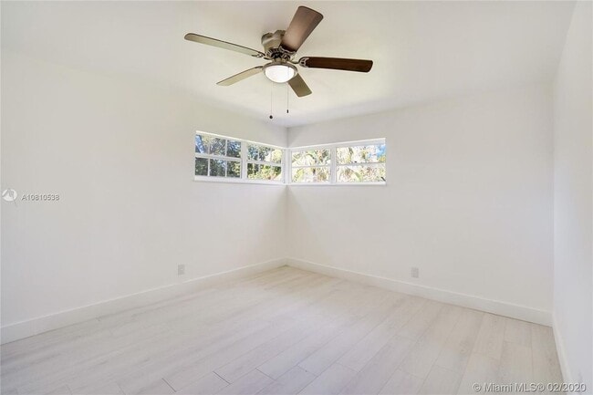 Photo - 1301 NE 147th St