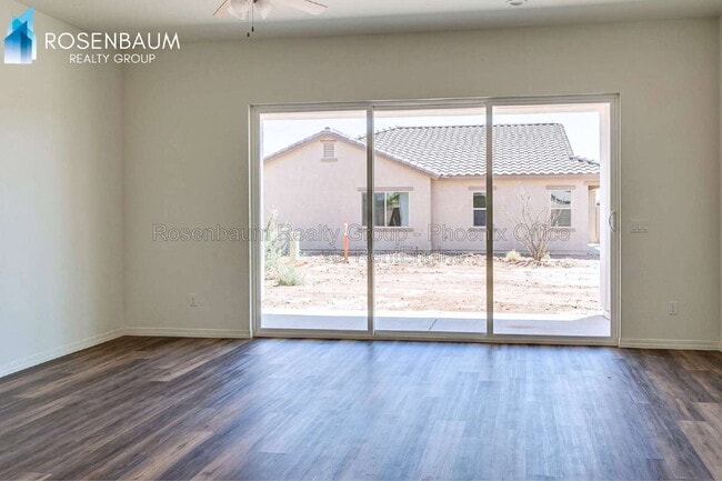 Building Photo - 9435 W Magnum Dr