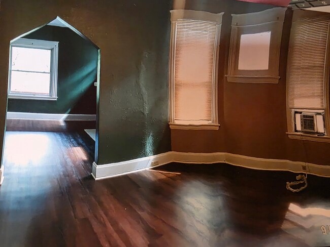 Photo - 735 E Mitchell Ave Unit 2nd floor