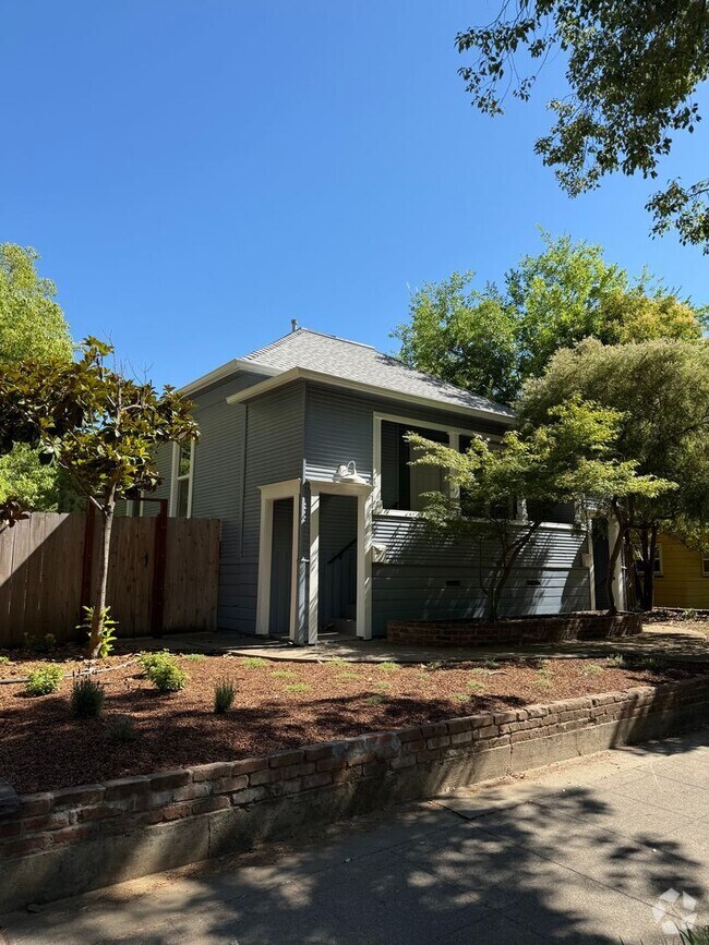 Building Photo - 259 E 1st Ave Unit 261 E 1st Avenue Rental