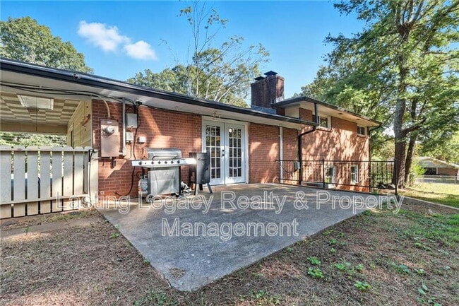 Photo - 4850 Ellen Ave