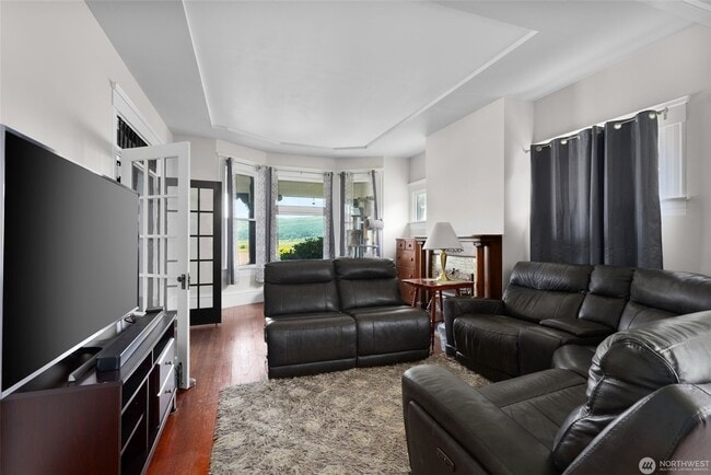 Photo - 714 W First St