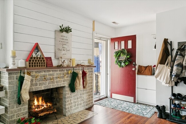 Photo - 18 S Greenfield Ave