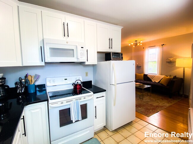 Photo - 1004 Tremont St Unidad 2