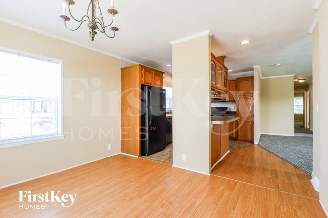 Photo - 649 Diamond Loop