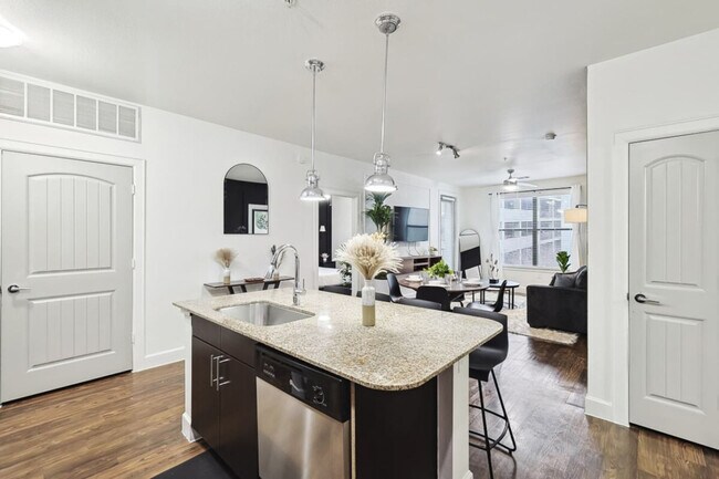 Photo - 5445 Town and Country Blvd Unidad ID1363553P