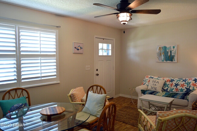 Photo - 64 Cardinal Dr