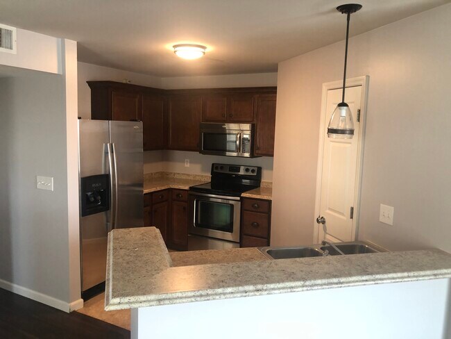 Kitchen - 709 Tower Grove Dr Unit A