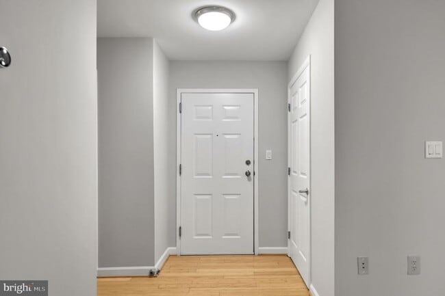 Photo - 1308 Clifton St NW Unit 210