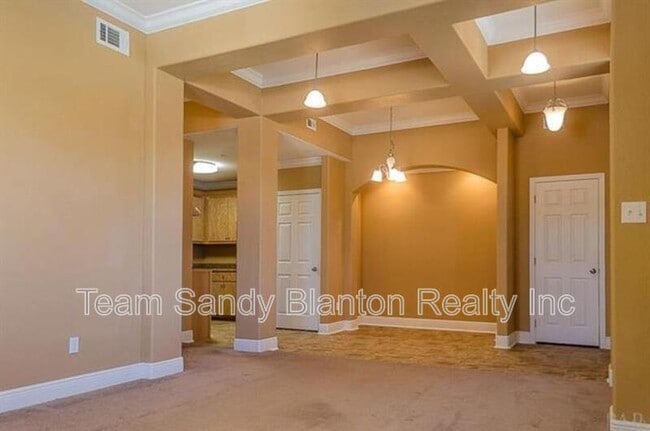 Photo - 542 S 72nd Ave