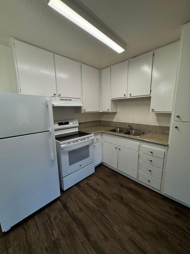 Photo - Meadows Of Chula Vista - Senior Apartments