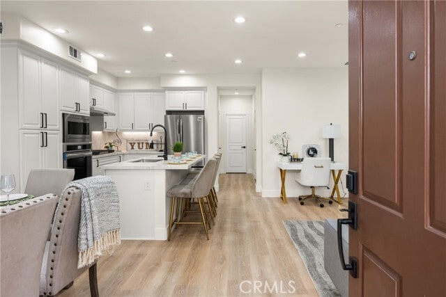 199 Groveland