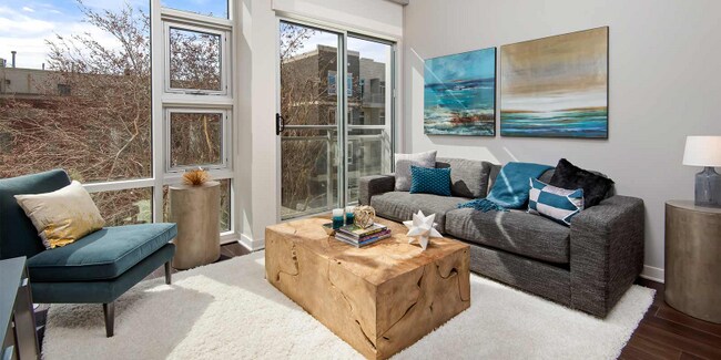 Photo - 1225 W Madison St