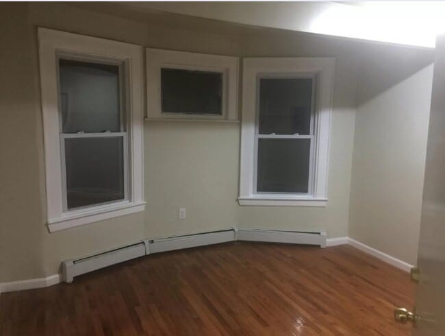Photo - 279 Jelliff Ave Unit Floor 2