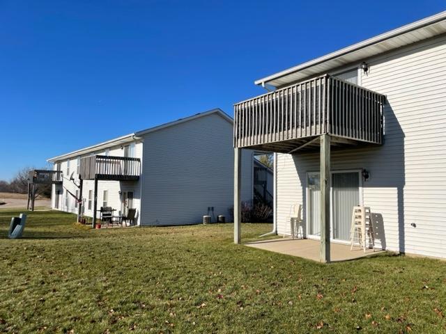 Photo - 5824 Birkenshaw Dr