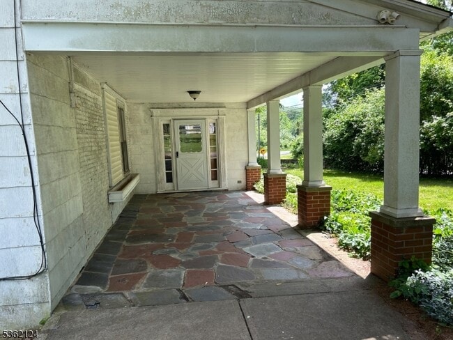 Photo - 11 Mt Bethel Rd House