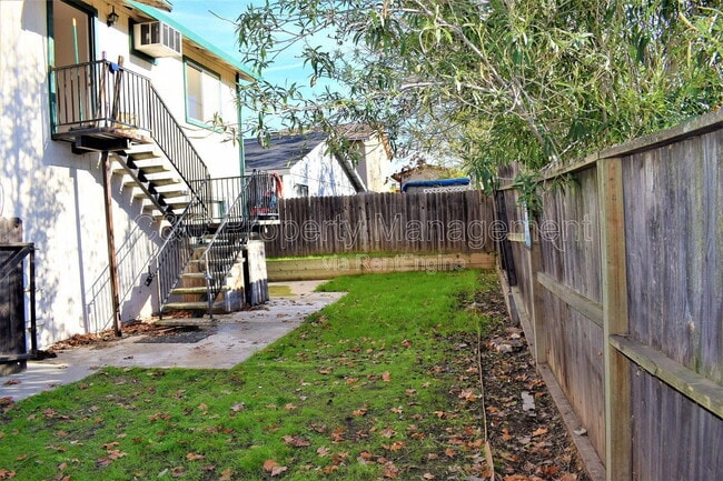 Photo - 701 Oakland Ave