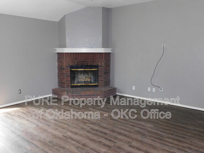 Photo - 912 NW 172nd St