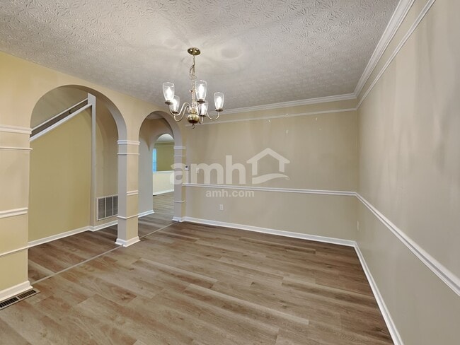 Photo - 1009 Legacy Ln SW