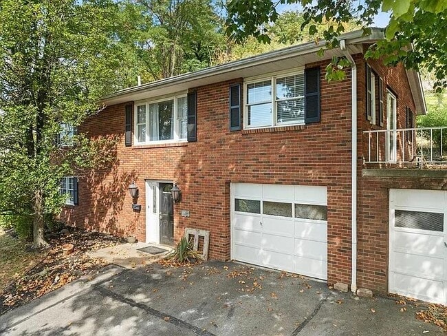 Photo - 1447 Beverly Dr