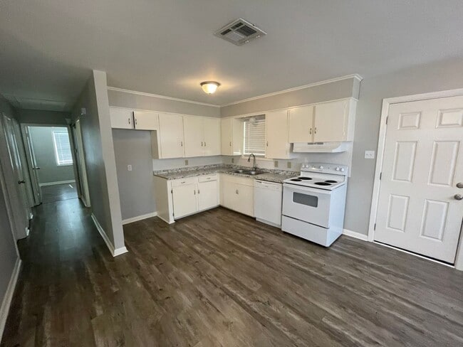 Photo - Beautiful 3 Bedroom in Bossier