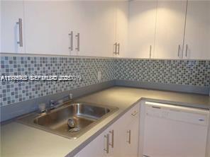 Photo - 2025 NE 164th St Unit 302