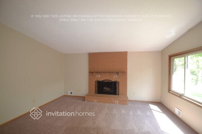 Photo - 7818 Hampshire Cir N