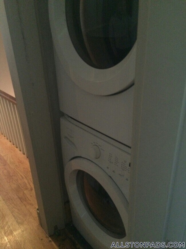 Photo - 21 Greylock Rd