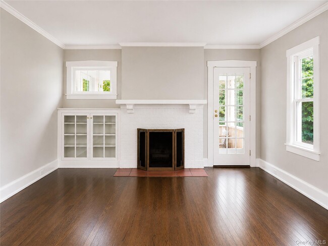 Photo - 162 Ellison Ave