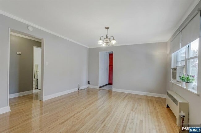Building Photo - 370 Esplanade Unit 21