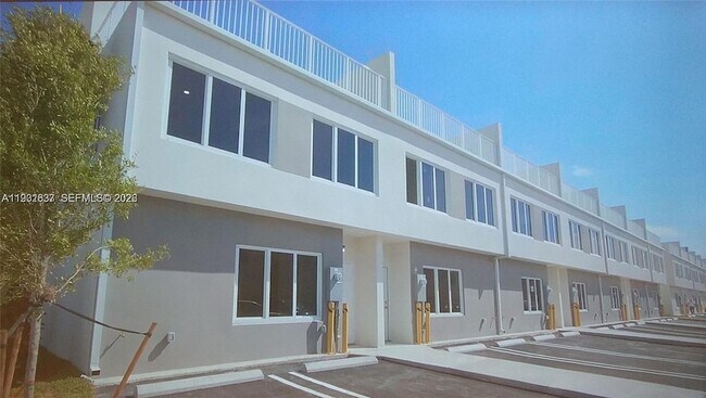 Photo - 25810 SW 144th Ave