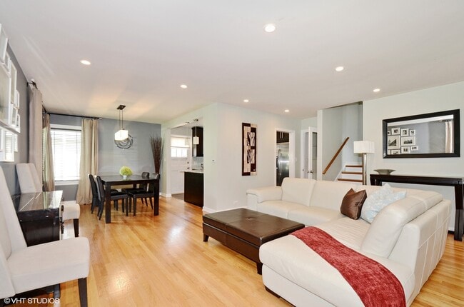 Photo - 8709 Kedvale Ave