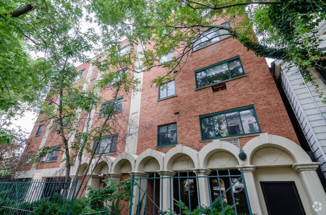 Building Photo - 1533 N Wieland St Unit 2E Rental
