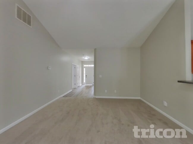 Photo - 5746 Lakeside Dr