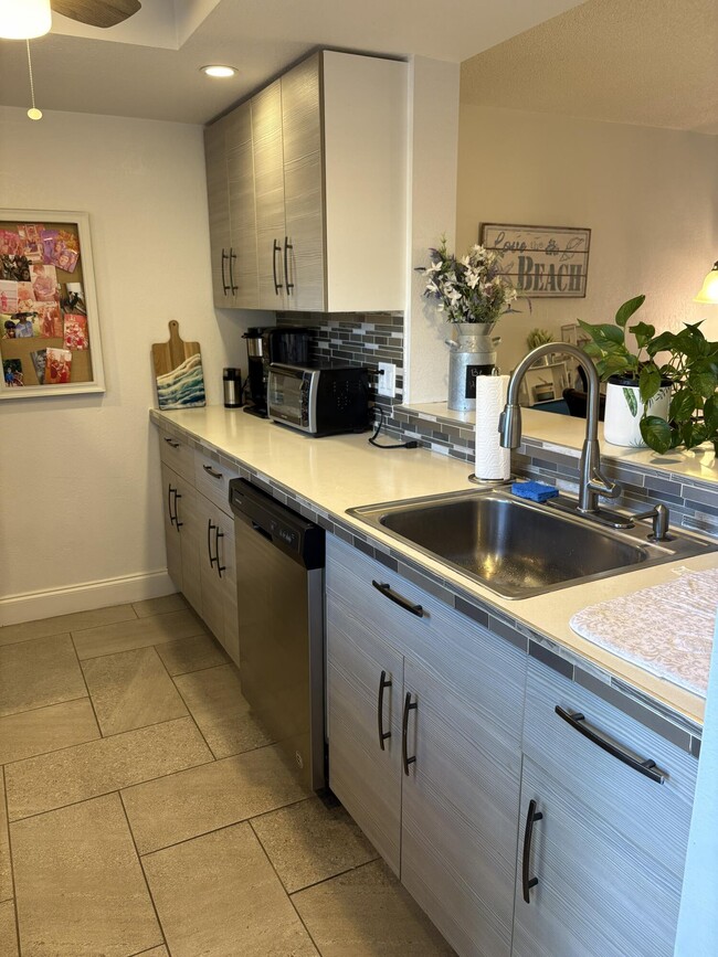 Photo - 330 NE 26th Ave Unit Apt 108