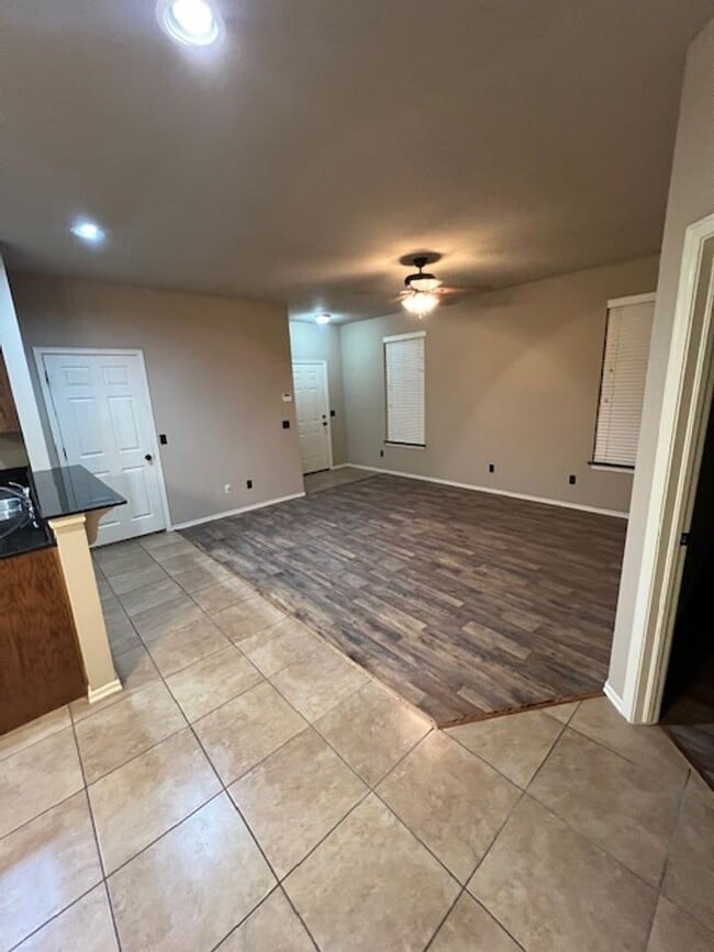 Photo - 2nd Month Free with 18 Month Lease - Updat...