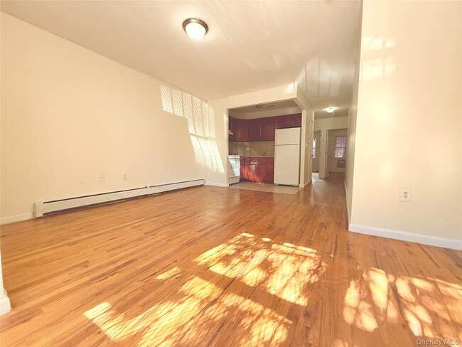 Building Photo - 461 E 181st St Unit 1