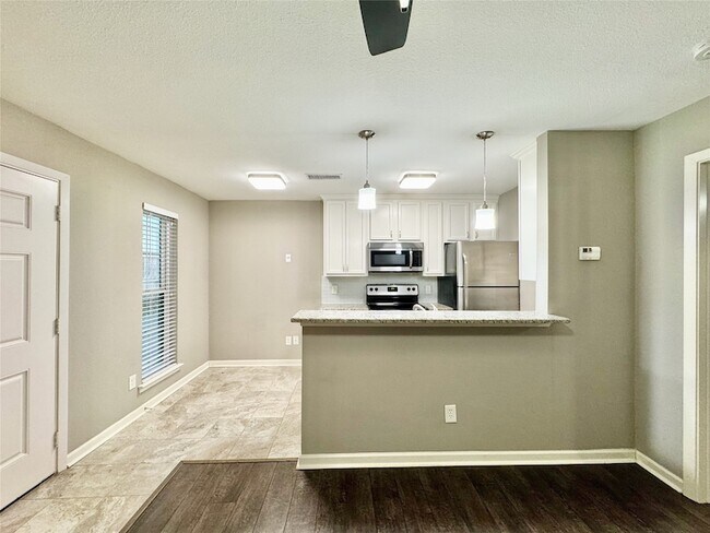 Photo - 4319 McKinney Ave Unidad 104